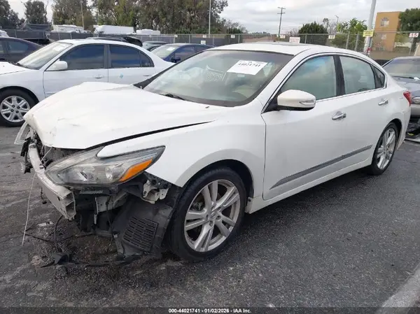 1N4BL3AP8GC147372 2016 NISSAN ALTIMA - Image 2