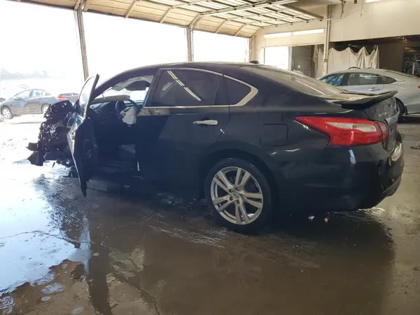 1N4BL3AP8HC110811 2017 NISSAN ALTIMA - Image 2