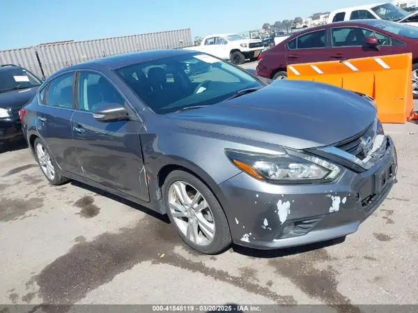 1N4BL3AP8HC122246 2017 NISSAN ALTIMA - Image 1
