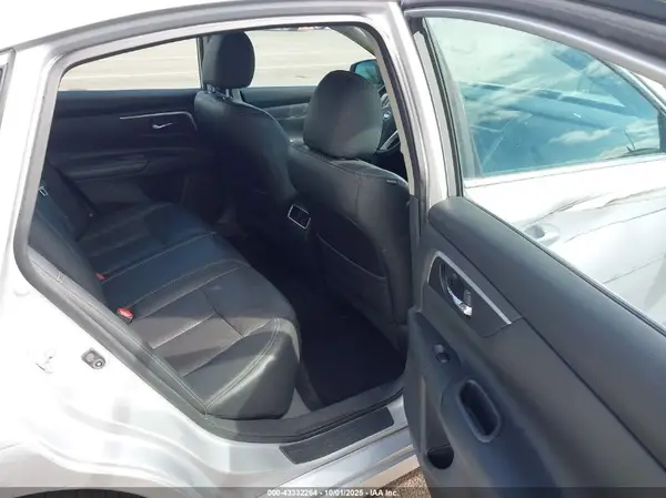1N4BL3AP8HC160088 2017 NISSAN ALTIMA - Image 8