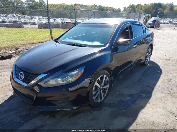 1N4BL3AP8HC180292 2017 NISSAN ALTIMA - Image 2
