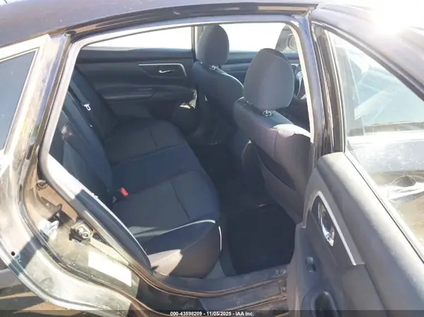 1N4BL3AP8HC182592 2017 NISSAN ALTIMA - Image 8
