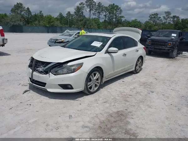 1N4BL3AP8HC221732 2017 NISSAN ALTIMA - Image 2