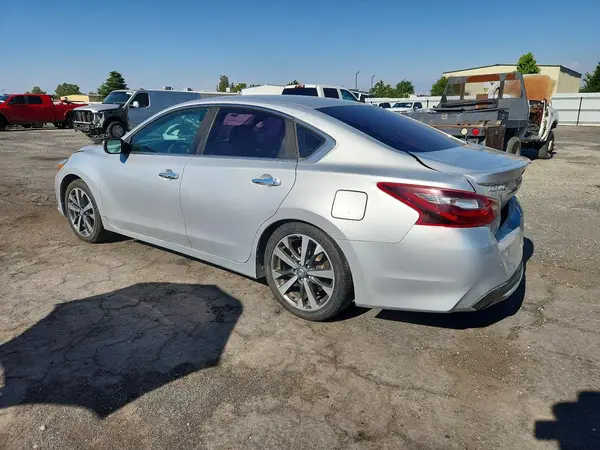 1N4BL3AP8HC229443 2017 NISSAN ALTIMA - Image 2