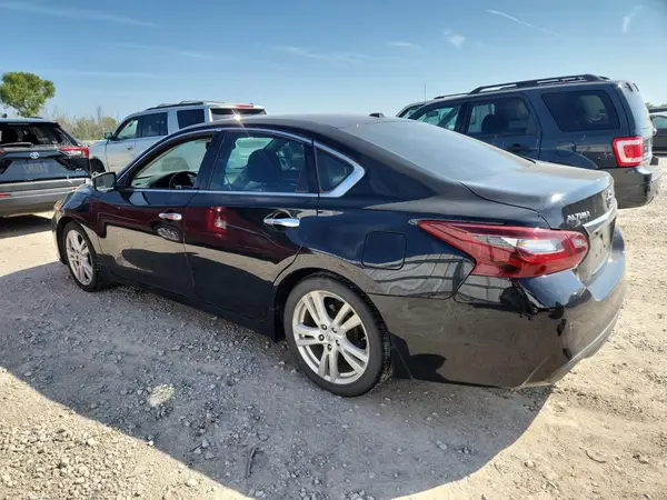 1N4BL3AP8HC234786 2017 NISSAN ALTIMA - Image 2