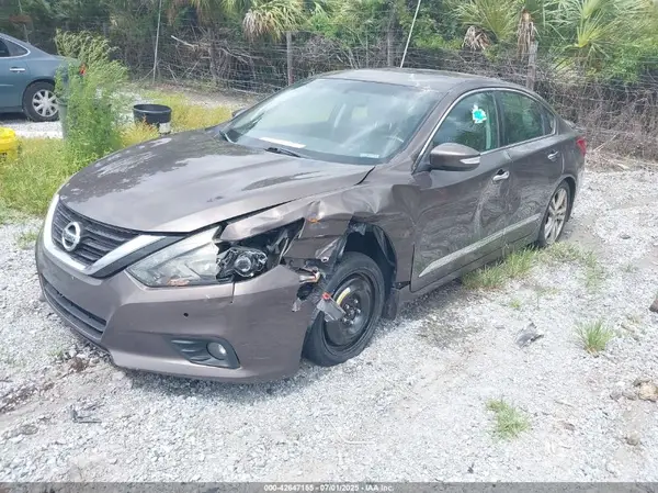 1N4BL3AP8HC263883 2017 NISSAN ALTIMA - Image 2
