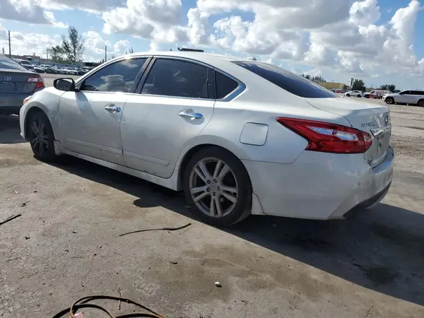 1N4BL3AP8HC274463 2017 NISSAN ALTIMA - Image 2