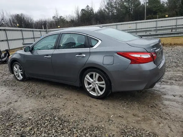 1N4BL3AP8HC493701 2017 NISSAN ALTIMA - Image 2
