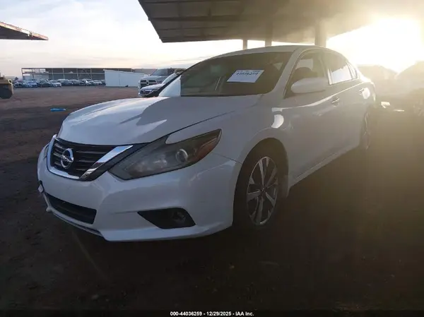 1N4BL3AP9GC157117 2016 NISSAN ALTIMA - Image 2