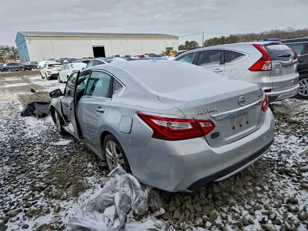 1N4BL3AP9HC126631 2017 NISSAN ALTIMA - Image 2