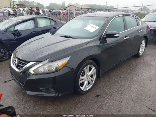 1N4BL3AP9HC493304 2017 NISSAN ALTIMA - Image 2