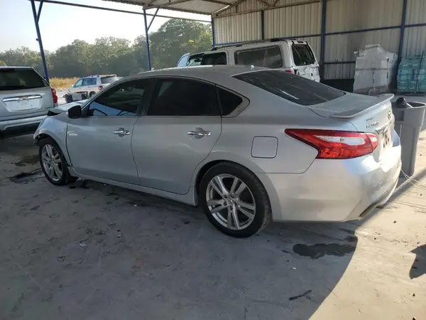 1N4BL3APXHC122944 2017 NISSAN ALTIMA - Image 2