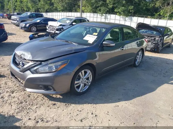 1N4BL3APXHC151229 2017 NISSAN ALTIMA - Image 2