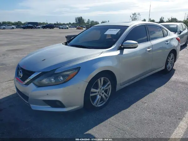 1N4BL3APXHC190404 2017 NISSAN ALTIMA - Image 2