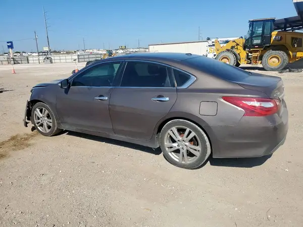 1N4BL3APXHC213101 2017 NISSAN ALTIMA - Image 2