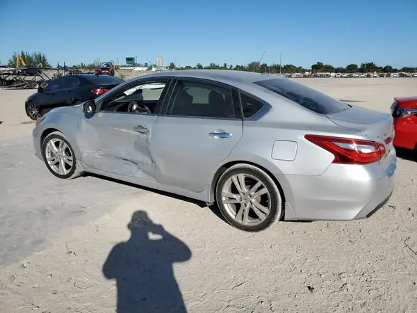 1N4BL3APXHC475216 2017 NISSAN ALTIMA - Image 2