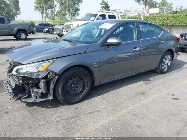 1N4BL4BV0KC212632 2019 NISSAN ALTIMA - Image 2