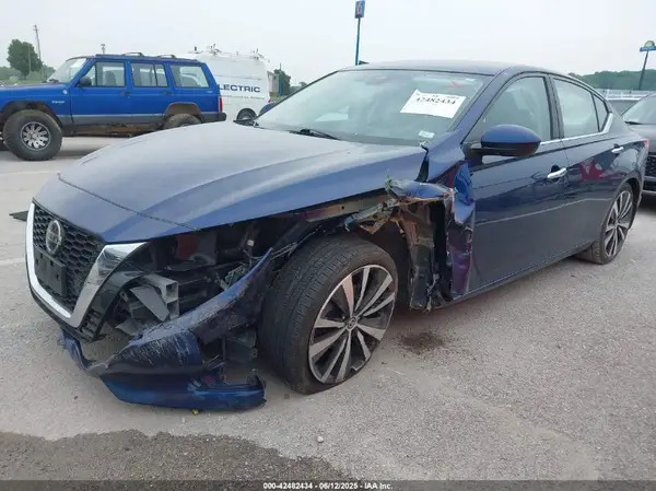 1N4BL4BV0LC165328 2020 NISSAN ALTIMA - Image 2