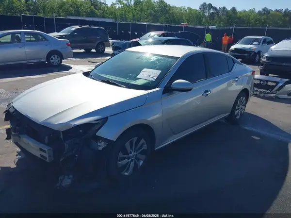 1N4BL4BV0LC180556 2020 NISSAN ALTIMA - Image 2