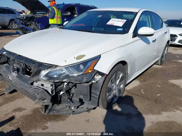 1N4BL4BV0LN316219 2020 NISSAN ALTIMA - Image 2