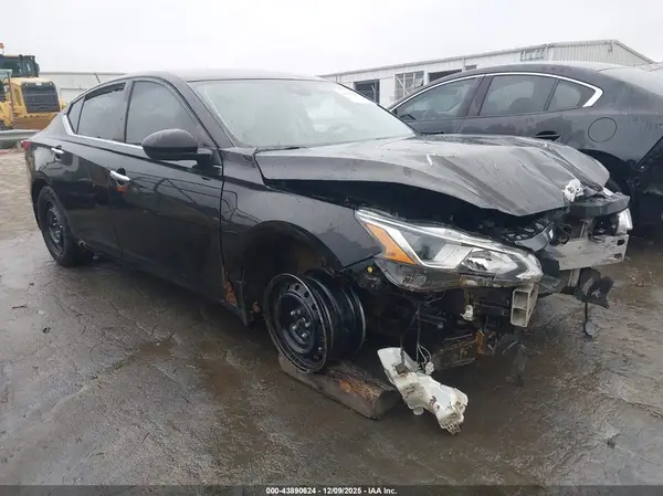 1N4BL4BV0MN368645 2021 NISSAN ALTIMA - Image 1
