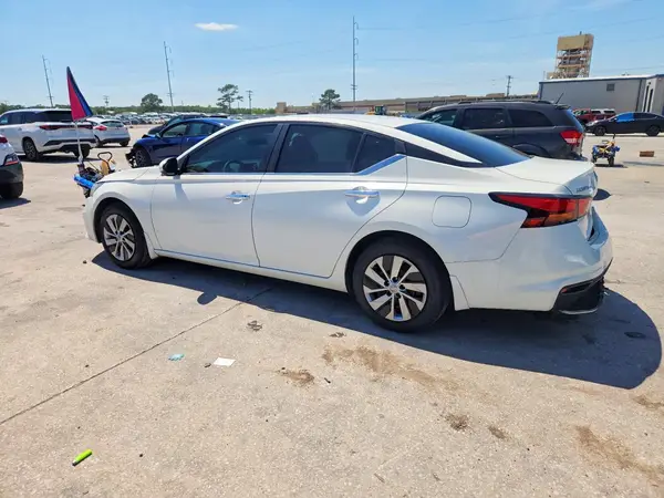 1N4BL4BV0MN369889 2021 NISSAN ALTIMA - Image 2