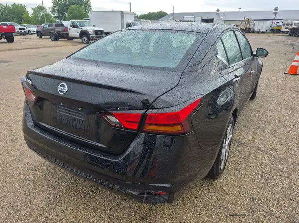 1N4BL4BV0MN393433 2021 NISSAN ALTIMA - Image 1