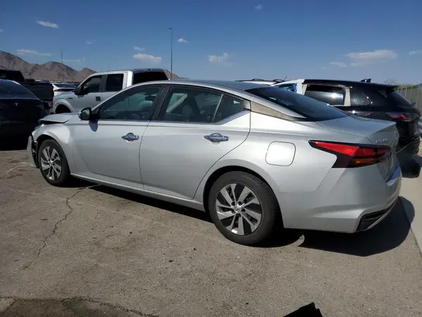 1N4BL4BV0NN333864 2022 NISSAN ALTIMA - Image 2