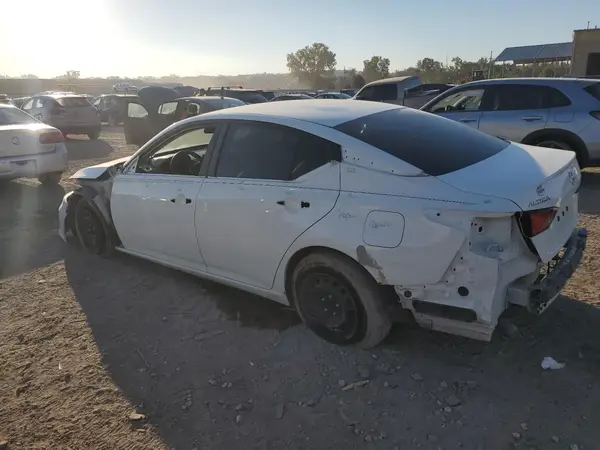 1N4BL4BV0NN377377 2022 NISSAN ALTIMA - Image 2