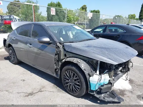 1N4BL4BV0NN390260 2022 NISSAN ALTIMA - Image 1