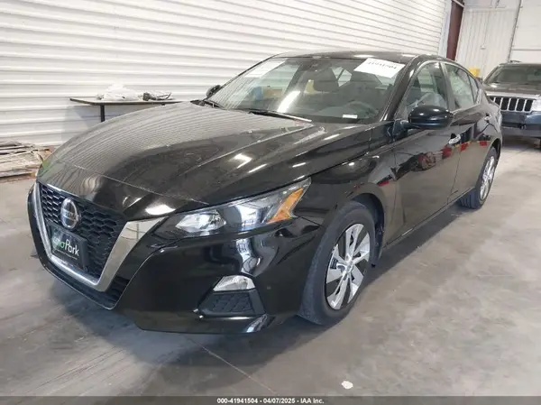 1N4BL4BV0NN418073 2022 NISSAN ALTIMA - Image 2