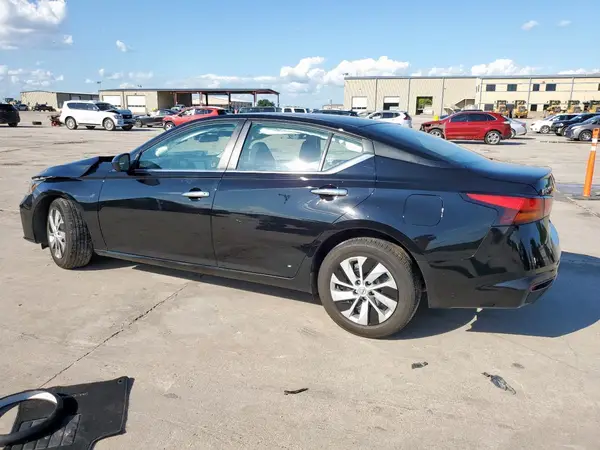1N4BL4BV0PN323113 2023 NISSAN ALTIMA - Image 2