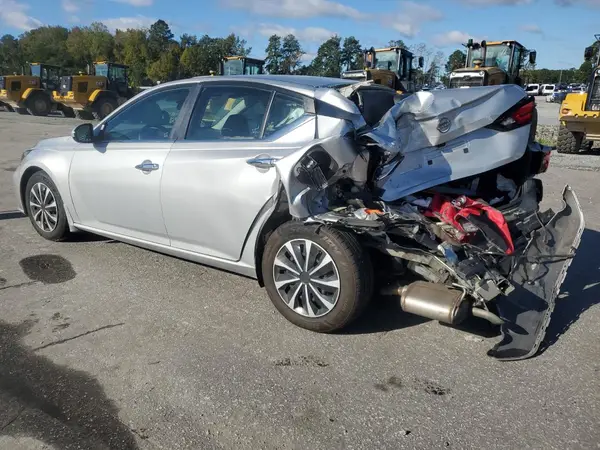 1N4BL4BV0PN331194 2023 NISSAN ALTIMA - Image 2