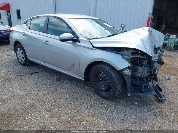 1N4BL4BV0PN367452 2023 NISSAN ALTIMA - Image 1