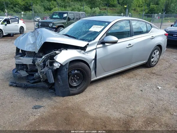 1N4BL4BV0PN367452 2023 NISSAN ALTIMA - Image 2