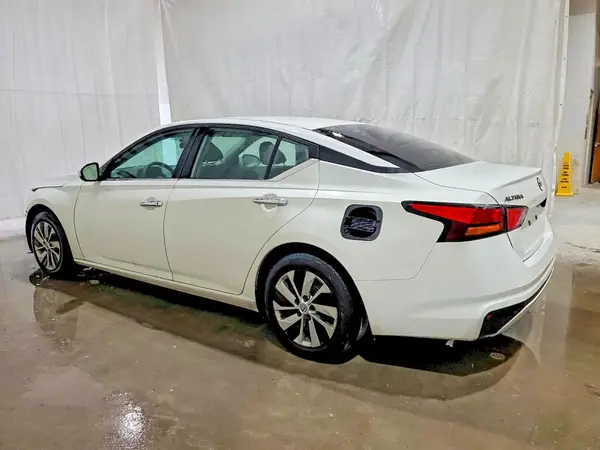 1N4BL4BV0PN399270 2023 NISSAN ALTIMA - Image 2