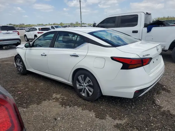 1N4BL4BV0PN399639 2023 NISSAN ALTIMA - Image 2