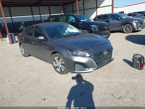 1N4BL4BV0PN402362 2023 NISSAN ALTIMA - Image 1