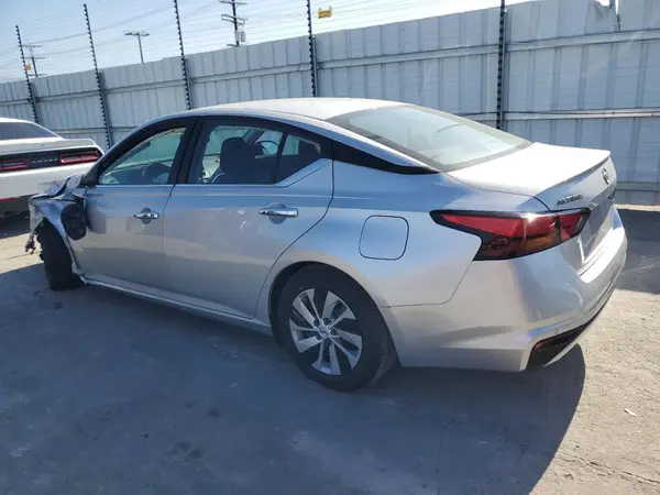 1N4BL4BV0RN322532 2024 NISSAN ALTIMA - Image 2