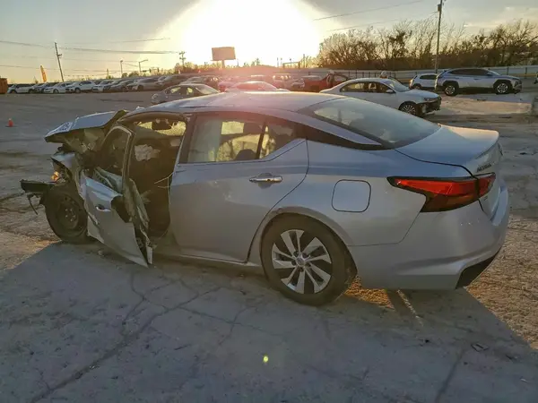 1N4BL4BV0RN362917 2024 NISSAN ALTIMA - Image 2