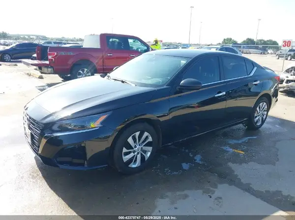 1N4BL4BV0SN317580 2025 NISSAN ALTIMA - Image 2