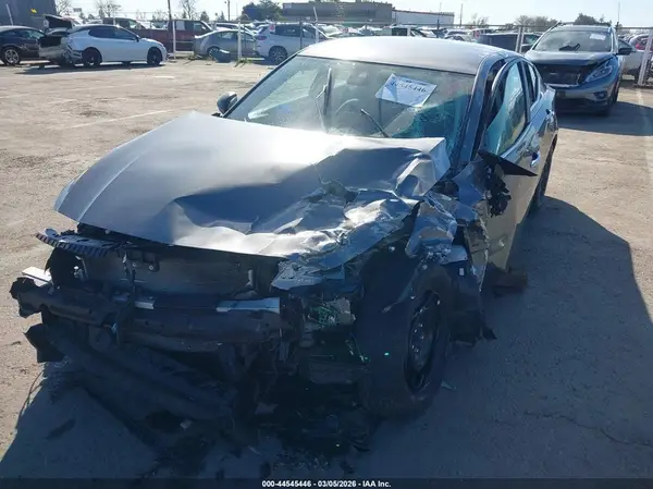 1N4BL4BV0SN332001 2025 NISSAN ALTIMA - Image 2