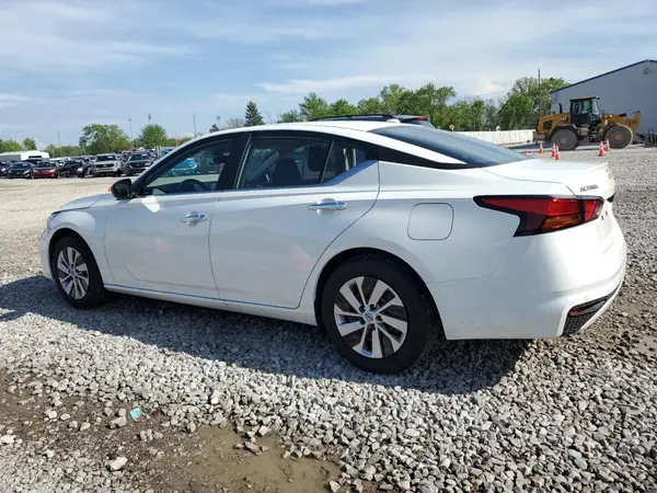 1N4BL4BV0SN356394 2025 NISSAN ALTIMA - Image 2