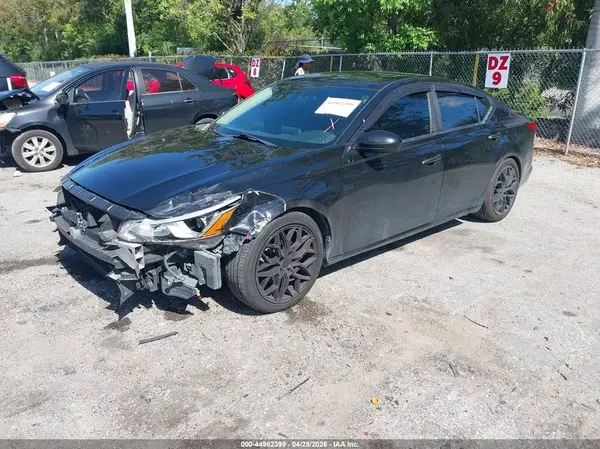 1N4BL4BV1KC158807 2019 NISSAN ALTIMA - Image 2