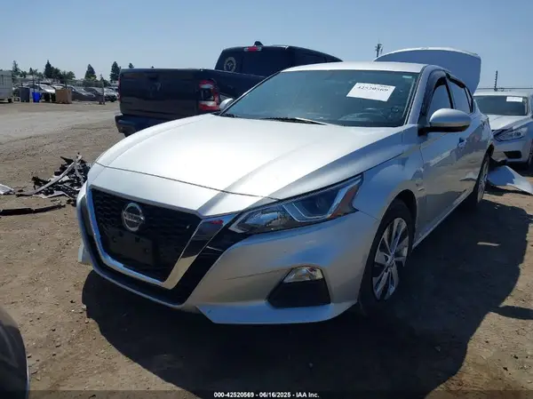 1N4BL4BV1KC216057 2019 NISSAN ALTIMA - Image 2