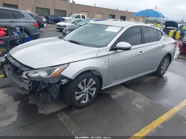 1N4BL4BV1LC210230 2020 NISSAN ALTIMA - Image 2