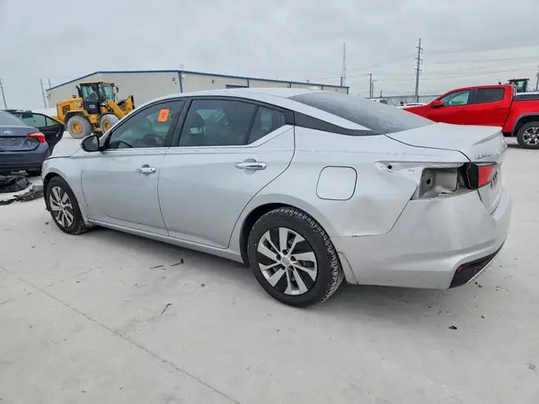 1N4BL4BV1LN302698 2020 NISSAN ALTIMA - Image 2