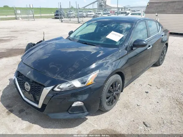 1N4BL4BV1MN382392 2021 NISSAN ALTIMA - Image 2