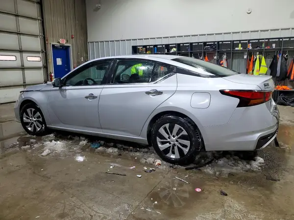 1N4BL4BV1MN398981 2021 NISSAN ALTIMA - Image 2