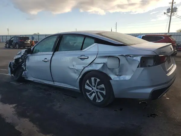 1N4BL4BV1NN302087 2022 NISSAN ALTIMA - Image 2